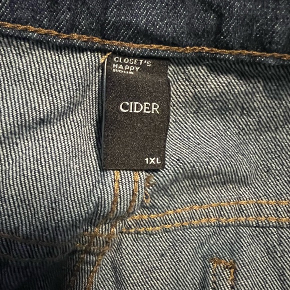 Cider Blue High Rise Cropped Jeans Classic Denim Size 1X (16/18) - Picture 4 of 5